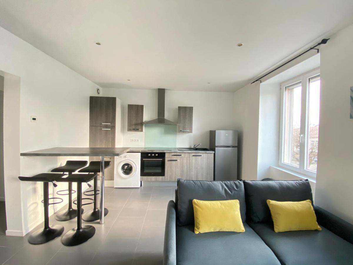 Tres Beau T2 42M2 Lumineux, Moderne Et Renove Avec Fibre Apartment Белфор Екстериор снимка